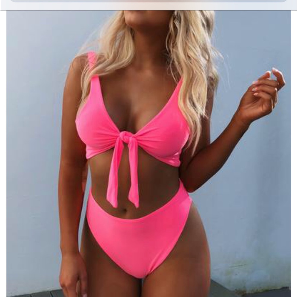 Top and bottom! 👙